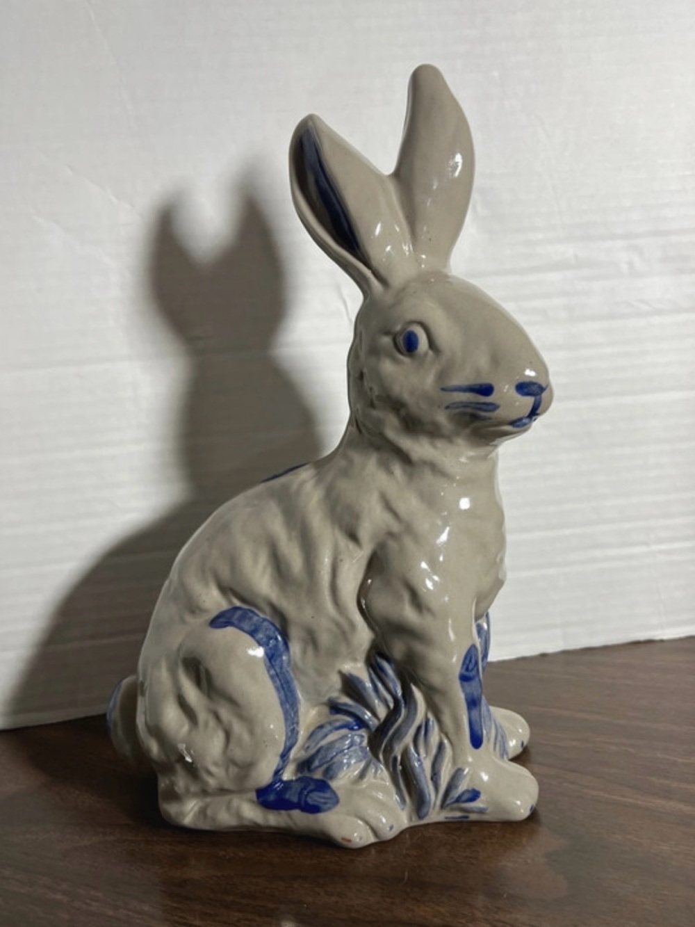 Beaumont  Bros.  Ceramic Rabbit Figurine with Blue Accents - Home Art - Picture 2 of 5